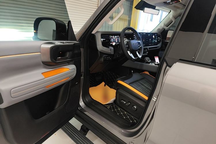 Used BAIC Off-Road BJ40 Electric Drive 2025 Advanced Edition Driver Seat