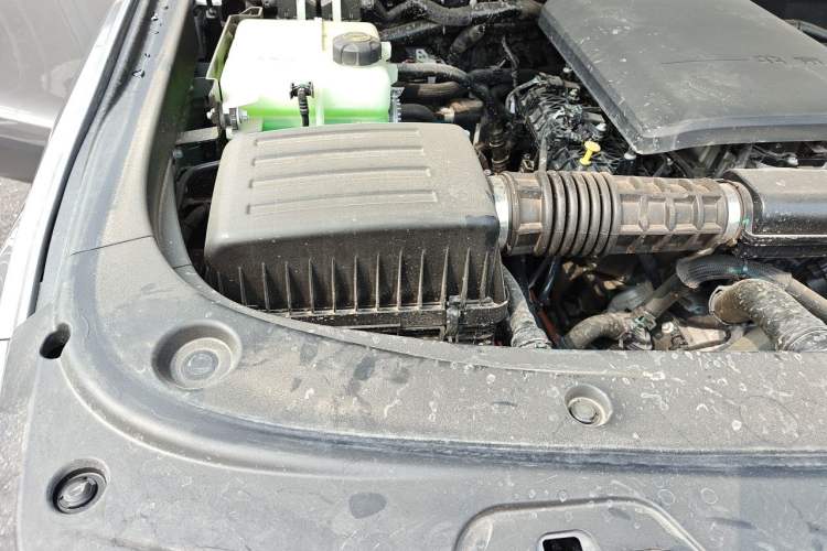 Used BAIC Off-Road BJ40 Electric Drive 2025 Advanced Edition Engine Bay Right