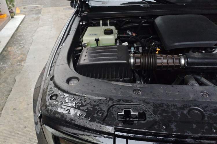 Used BAIC Off-Road BJ40 Electric Drive 2025 Advanced Edition Engine Bay Right