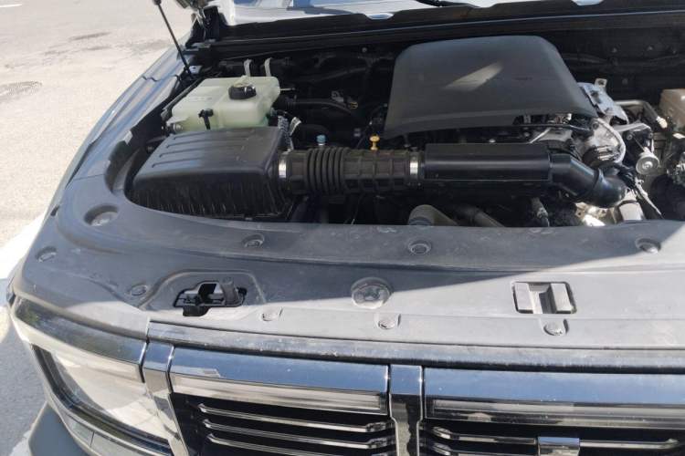 Used BAIC Off-Road BJ40 Electric Drive 2025 Advanced Edition Engine Bay Right