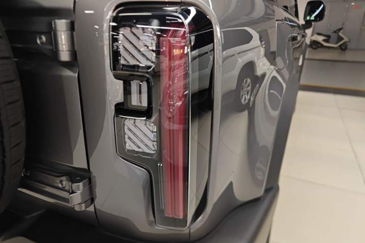 Used BAIC Off-Road BJ40 Electric Drive 2025 Advanced Edition Exterior 6