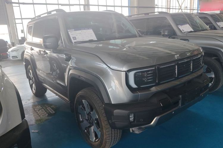 Used BAIC Off-Road BJ40 Electric Drive 2025 Advanced Edition Front Right 45 Deg