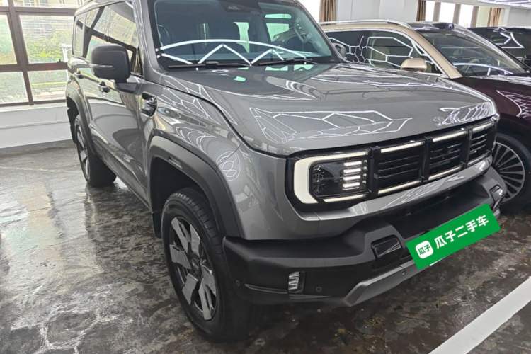 Used BAIC Off-Road BJ40 Electric Drive 2025 Advanced Edition Front Right 45 Deg