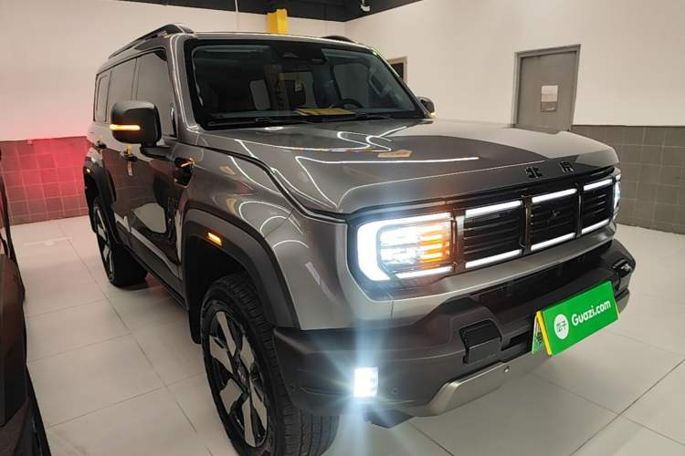 Used BAIC Off-Road BJ40 Electric Drive 2025 Advanced Edition Front Right 45 Deg