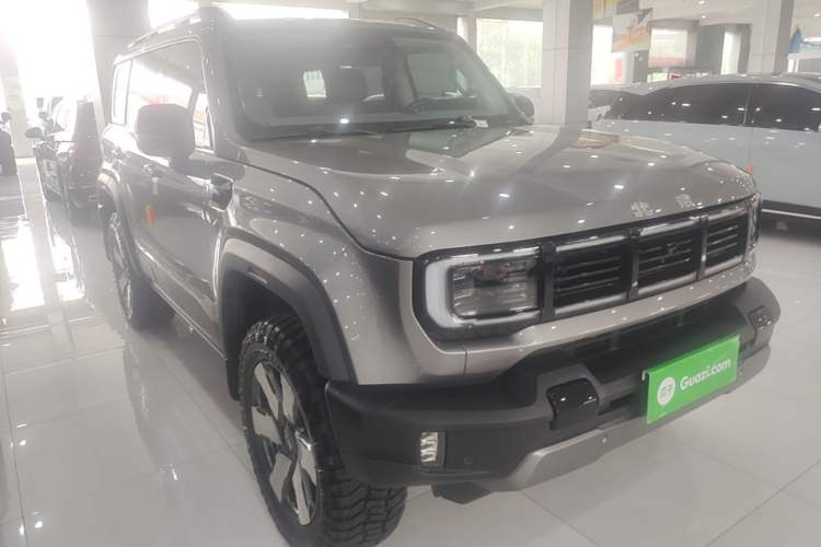 Used BAIC Off-Road BJ40 Electric Drive 2025 Advanced Edition Front Right 45 Deg