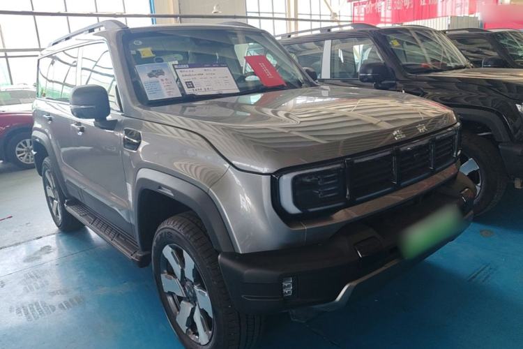 Used BAIC Off-Road BJ40 Electric Drive 2025 Standard Edition Front Right 45 Deg