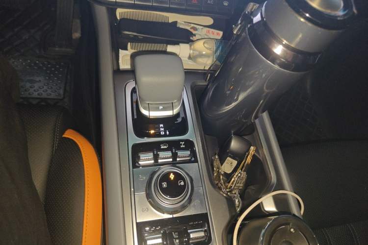 Used BAIC Off-Road BJ40 Electric Drive 2025 Standard Edition Gear Lever