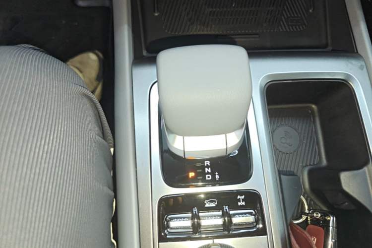 Used BAIC Off-Road BJ40 Electric Drive 2025 Advanced Edition Gear Lever