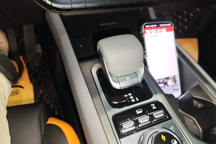 Used BAIC Off-Road BJ40 Electric Drive 2025 Advanced Edition Gear Lever