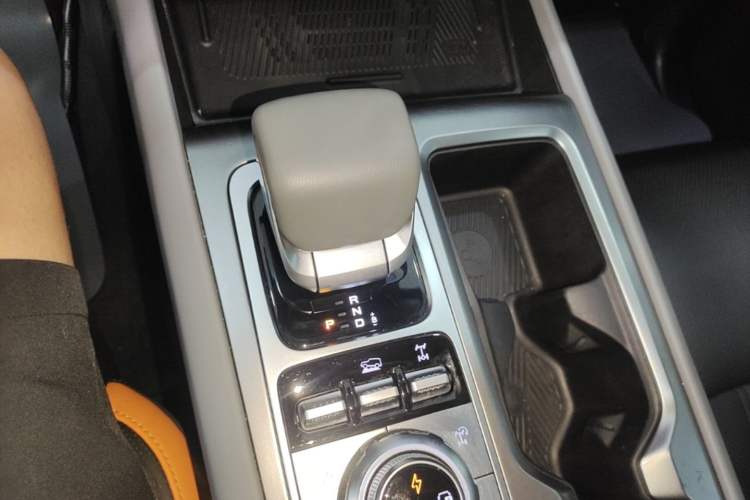 Used BAIC Off-Road BJ40 Electric Drive 2025 Advanced Edition Gear Lever
