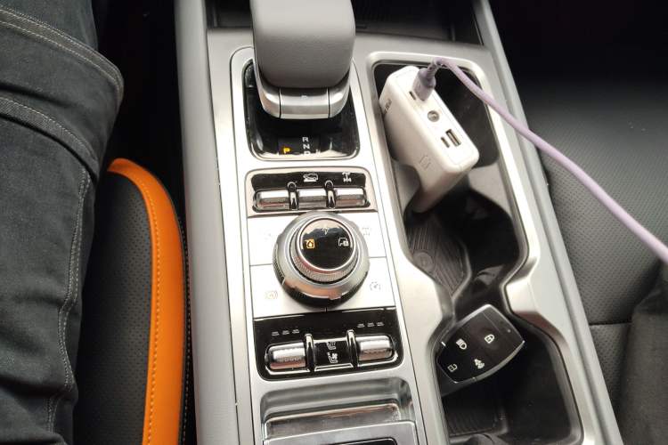 Used BAIC Off-Road BJ40 Electric Drive 2025 Advanced Edition Gear Lever