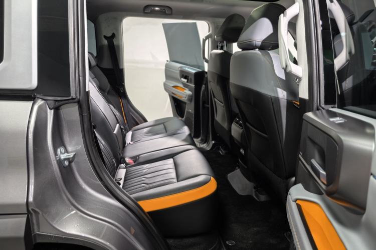 Used BAIC Off-Road BJ40 Electric Drive 2025 Advanced Edition Interior 11