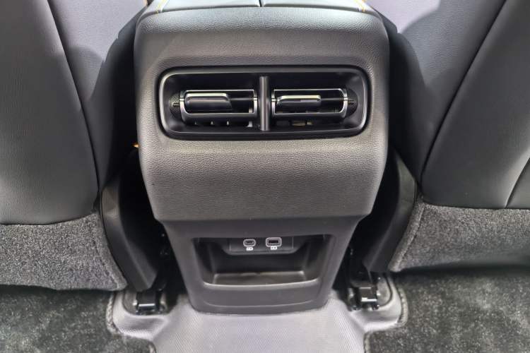 Used BAIC Off-Road BJ40 Electric Drive 2025 Advanced Edition Interior 15