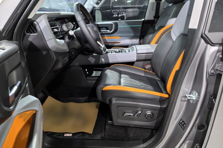 Used BAIC Off-Road BJ40 Electric Drive 2025 Advanced Edition Interior 6