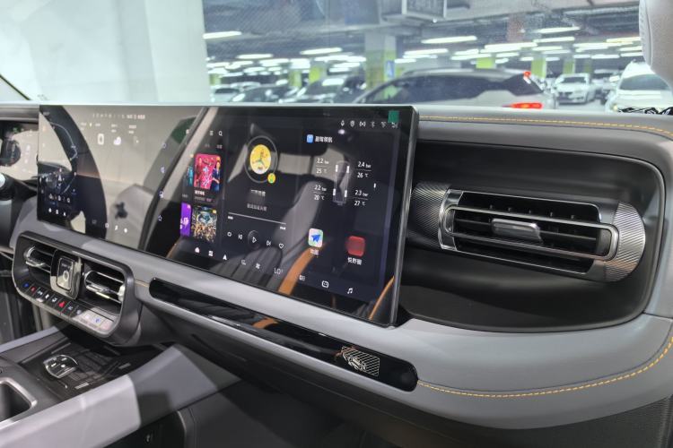 Used BAIC Off-Road BJ40 Electric Drive 2025 Advanced Edition Interior 9