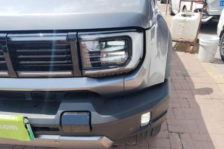 Used BAIC Off-Road BJ40 Electric Drive 2025 Advanced Edition Left Front Headlight