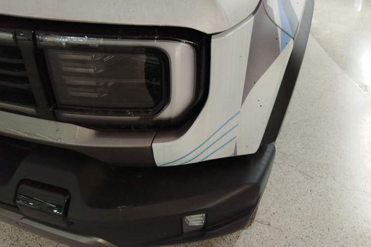 Used BAIC Off-Road BJ40 Electric Drive 2025 Advanced Edition Left Front Headlight