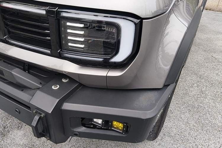 Used BAIC Off-Road BJ40 Electric Drive 2025 Standard Edition Left Front Headlight
