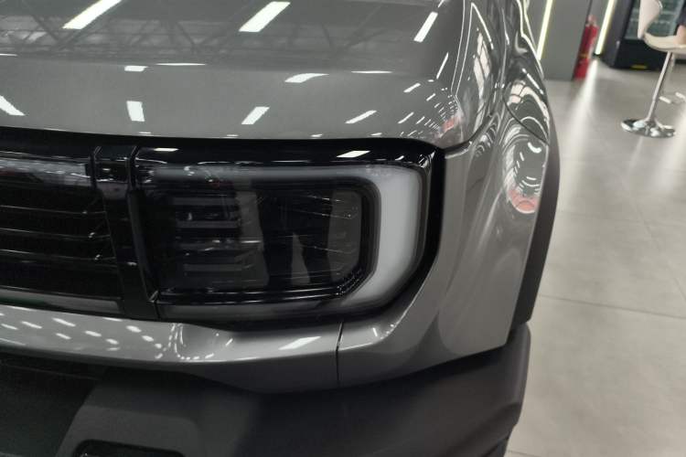 Used BAIC Off-Road BJ40 Electric Drive 2025 Advanced Edition Left Front Headlight