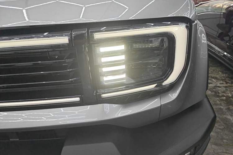 Used BAIC Off-Road BJ40 Electric Drive 2025 Advanced Edition Left Front Headlight