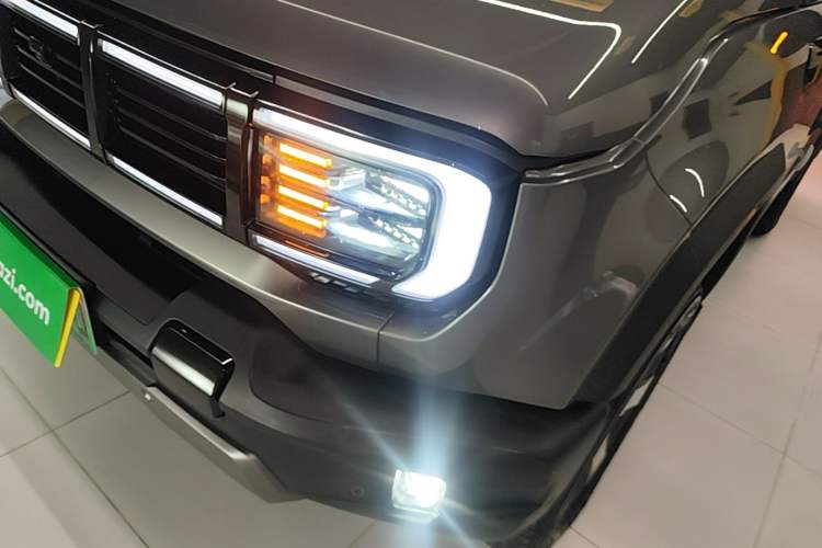 Used BAIC Off-Road BJ40 Electric Drive 2025 Advanced Edition Left Front Headlight