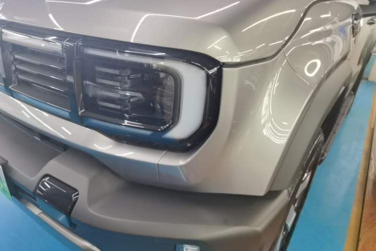 Used BAIC Off-Road BJ40 Electric Drive 2025 Standard Edition Left Front Headlight