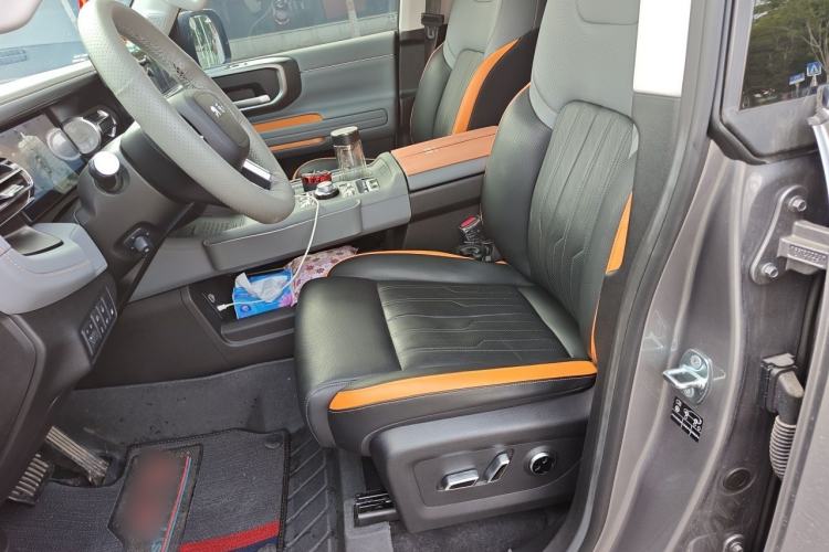 Used BAIC Off-Road BJ40 Electric Drive 2025 Advanced Edition Left Front Seat