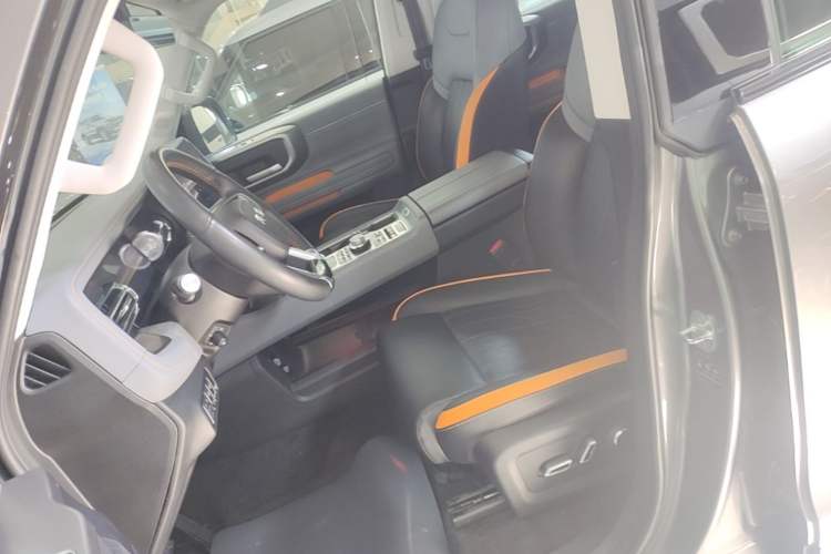 Used BAIC Off-Road BJ40 Electric Drive 2025 Advanced Edition Left Front Seat