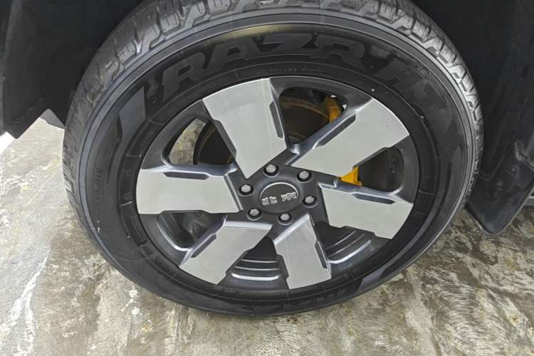 Used BAIC Off-Road BJ40 Electric Drive 2025 Advanced Edition Left Front Wheel Hub
