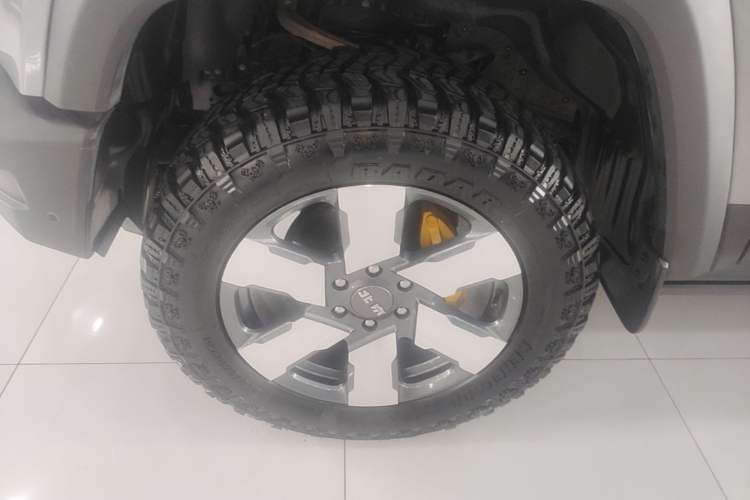 Used BAIC Off-Road BJ40 Electric Drive 2025 Advanced Edition Left Front Wheel Hub