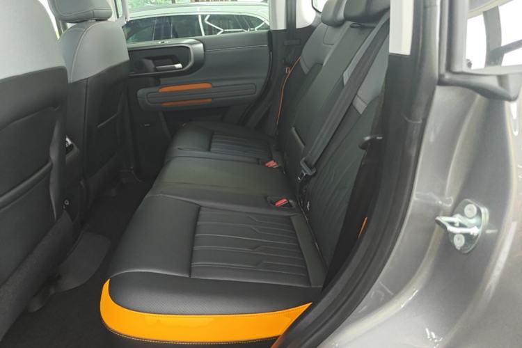 Used BAIC Off-Road BJ40 Electric Drive 2025 Advanced Edition Left Rear Seat