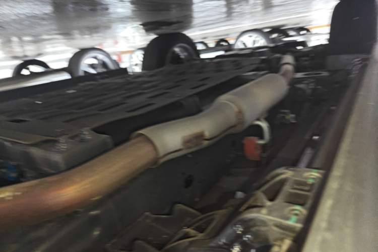 Used BAIC Off-Road BJ40 Electric Drive 2025 Advanced Edition Left Side Sill