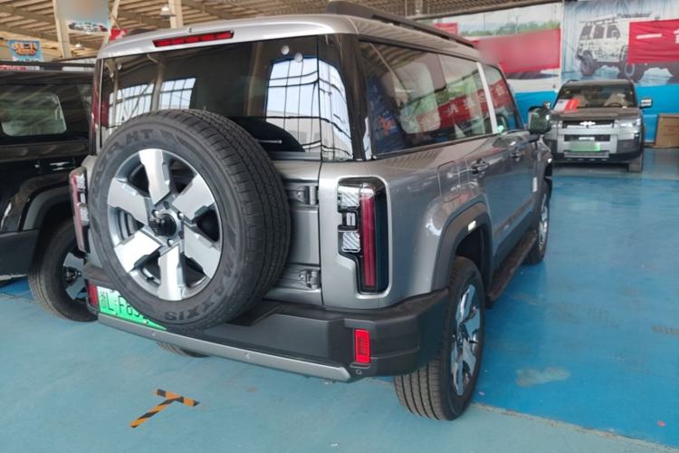 Used BAIC Off-Road BJ40 Electric Drive 2025 Standard Edition Rear Right 45 Deg