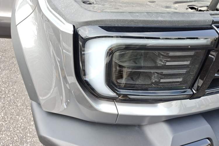 Used BAIC Off-Road BJ40 Electric Drive 2025 Advanced Edition Right Front Headlight
