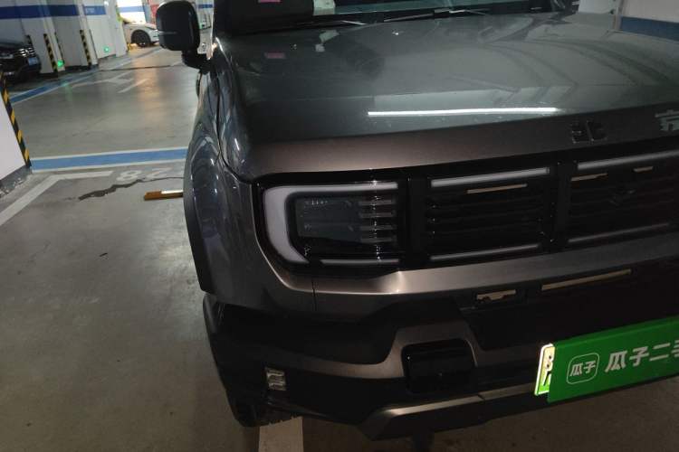 Used BAIC Off-Road BJ40 Electric Drive 2025 Standard Edition Right Front Headlight