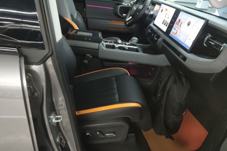 Used BAIC Off-Road BJ40 Electric Drive 2025 Advanced Edition Right Front Seat