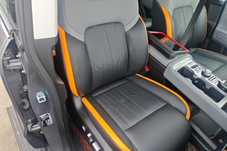 Used BAIC Off-Road BJ40 Electric Drive 2025 Advanced Edition Right Front Seat