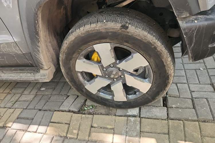 Used BAIC Off-Road BJ40 Electric Drive 2025 Standard Edition Right Front Wheel Hub