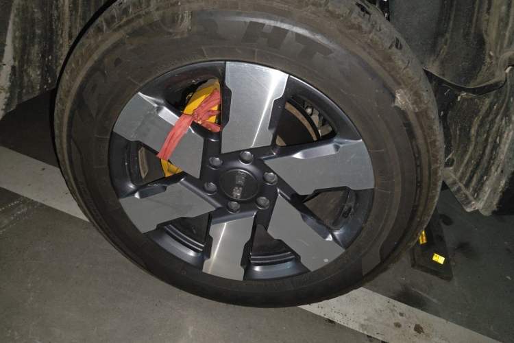 Used BAIC Off-Road BJ40 Electric Drive 2025 Standard Edition Right Front Wheel Hub