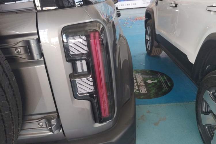 Used BAIC Off-Road BJ40 Electric Drive 2025 Advanced Edition Right Rear Taillight
