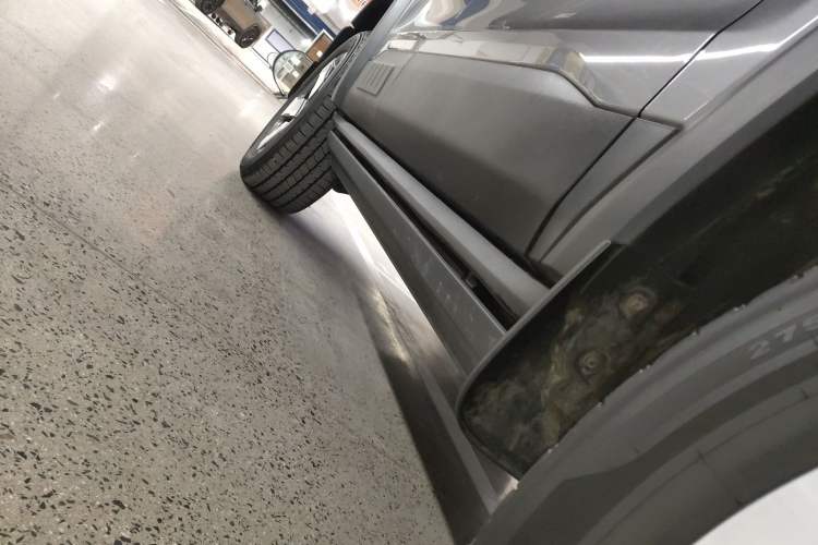 Used BAIC Off-Road BJ40 Electric Drive 2025 Advanced Edition Right Side Sill