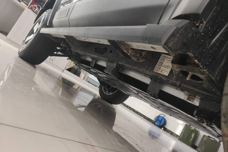 Used BAIC Off-Road BJ40 Electric Drive 2025 Standard Edition Right Side Sill