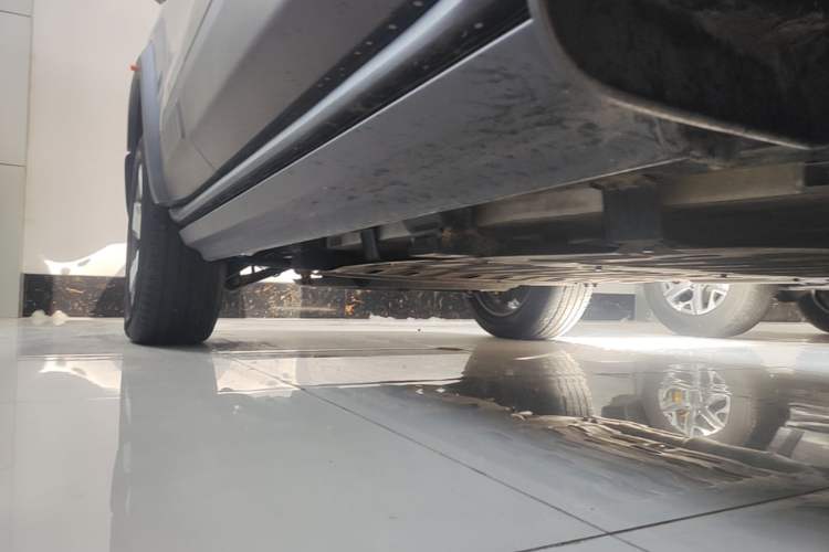 Used BAIC Off-Road BJ40 Electric Drive 2025 Advanced Edition Right Side Sill