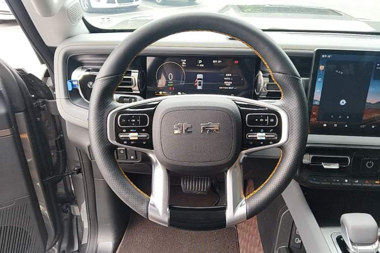 Used BAIC Off-Road BJ40 Electric Drive 2025 Standard Edition Steering Wheel