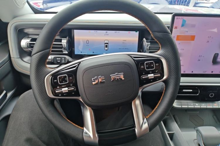 Used BAIC Off-Road BJ40 Electric Drive 2025 Standard Version I Steering Wheel
