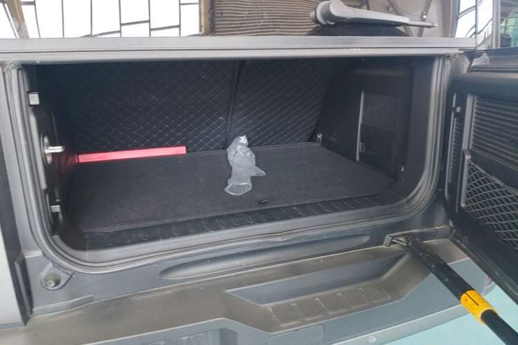 Used BAIC Off-Road BJ40 Electric Drive 2025 Advanced Edition Trunk