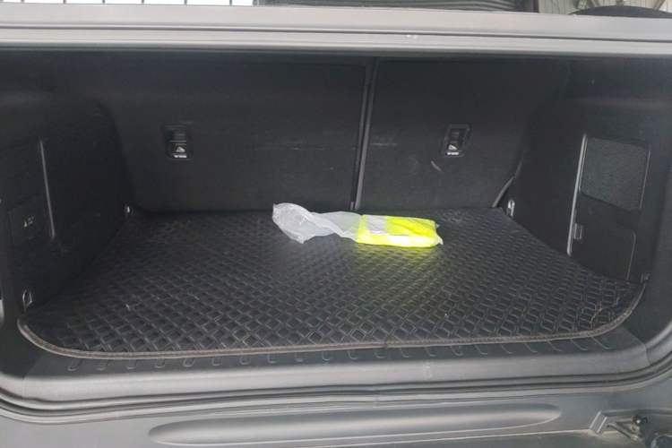Used BAIC Off-Road BJ40 Electric Drive 2025 Advanced Edition Trunk