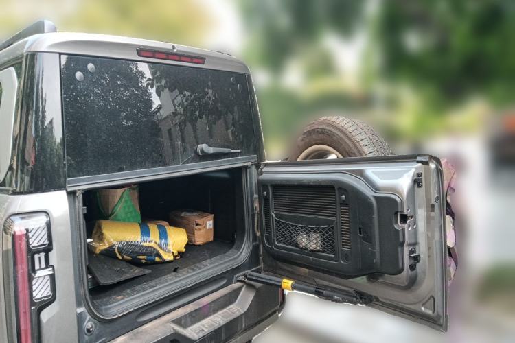 Used BAIC Off-Road BJ40 Electric Drive 2025 Advanced Edition Trunk