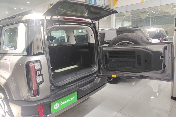 Used BAIC Off-Road BJ40 Electric Drive 2025 Advanced Edition Trunk