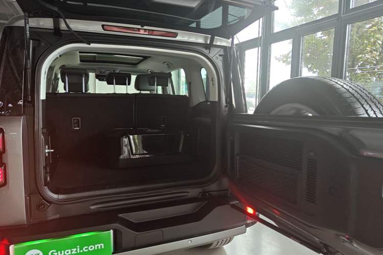 Used BAIC Off-Road BJ40 Electric Drive 2025 Standard Edition Trunk